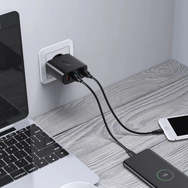 AUKEY PA-T18 4xUSB Quick Charge 3.0 10,2A 42W
