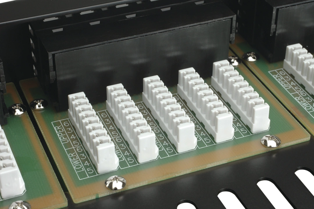 Solarix ISDN panel 50 x RJ45 1U SX50-ISDN-BK, černá